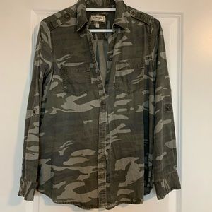 Camouflage button up